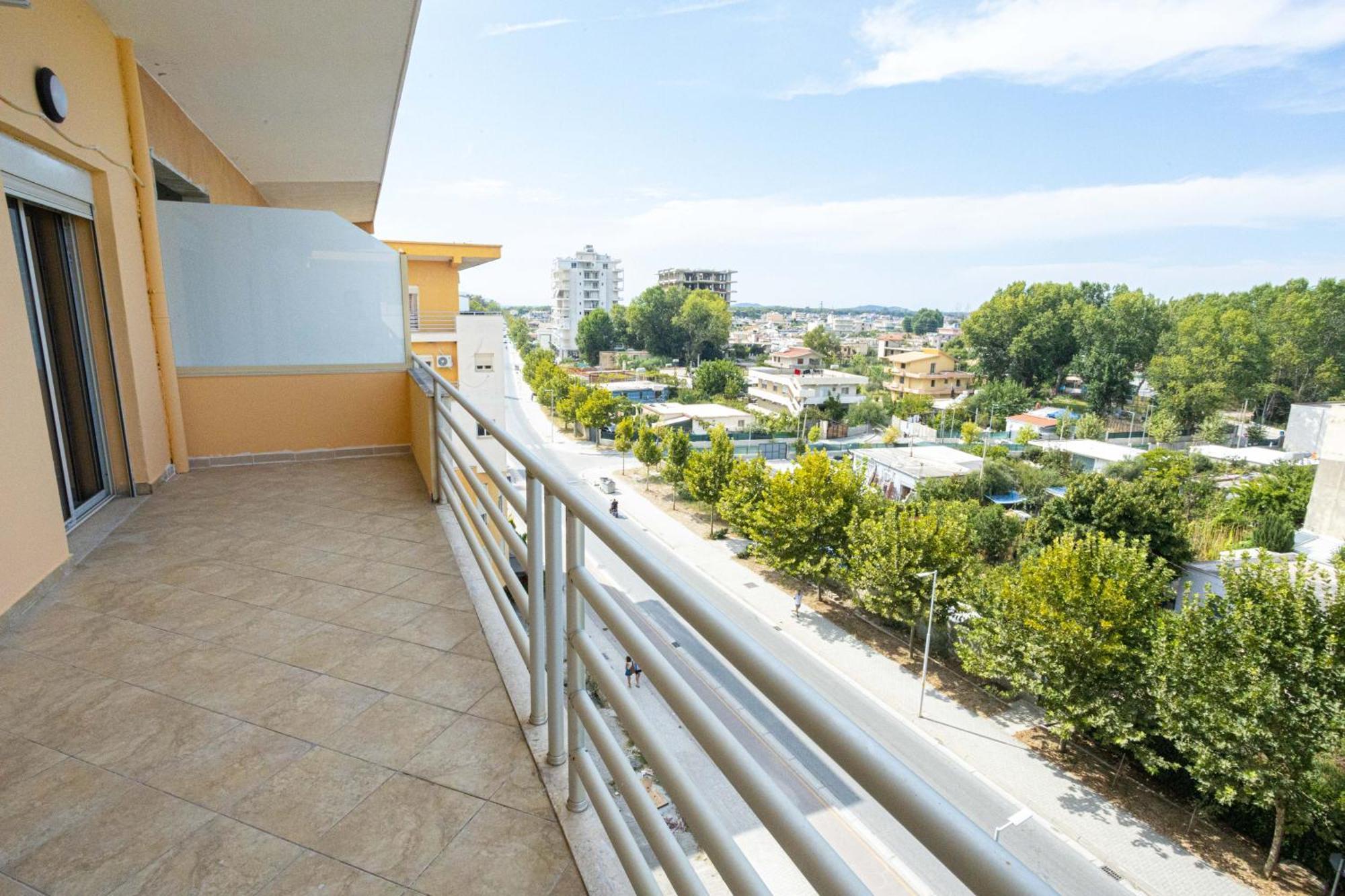 Emigres Apartments Vlorë Εξωτερικό φωτογραφία